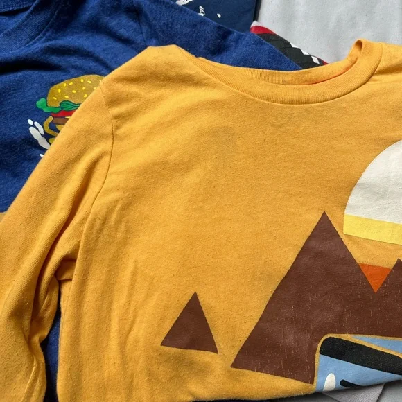 Lot of boys long sleeve t-shirts size 3T/4T - Picture 3 of 5